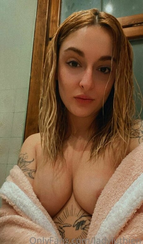 ladyluthien model top archiv