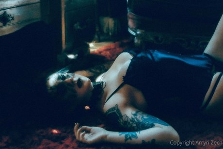 schwarze cosplay-onlyfans erotische fotos