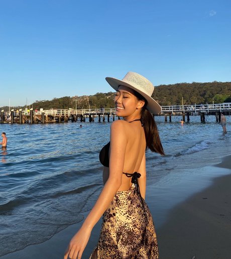 Briddy Li hd perfekte fotos