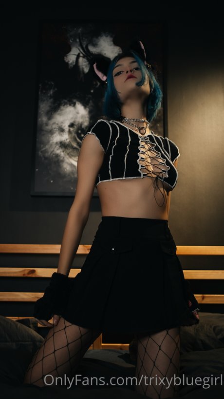 Trixy Blue schöne sex galerien