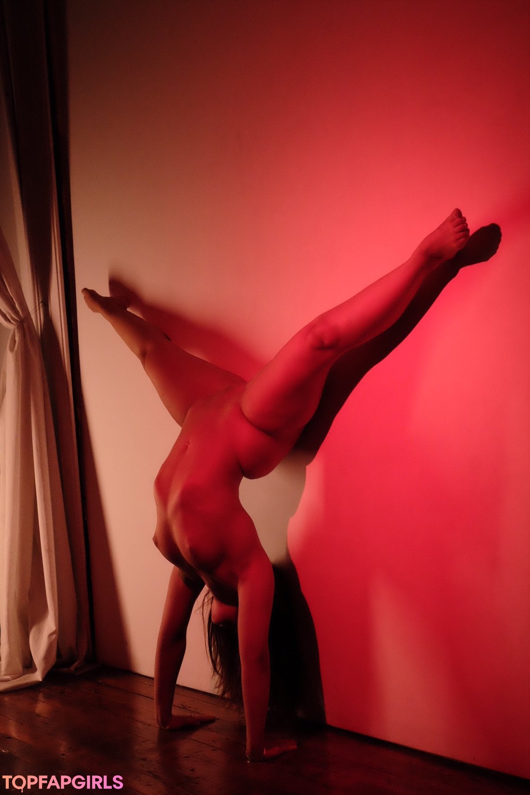 Mars Noire nackt kunst bilder