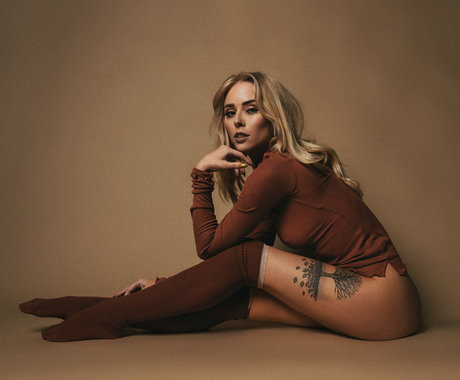 Alysha Nett schöne nackt foto