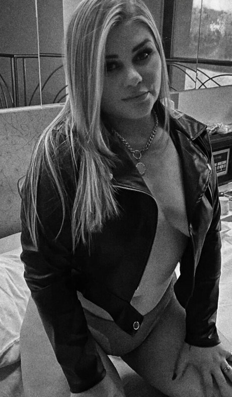 Karine Borges hd porno foto