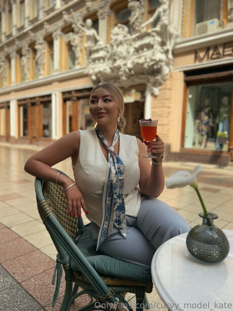 curvy model kate xxx sexy fotos