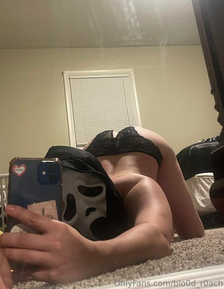 blo0d r0ach nackt top galerie