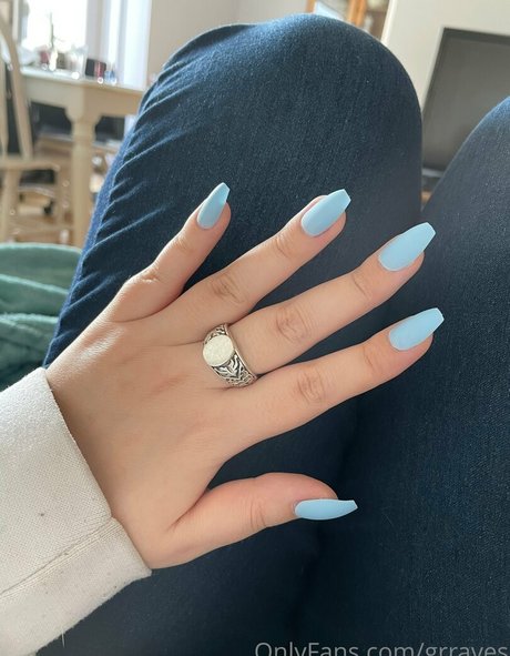 grrraves nackt kostenlose bild