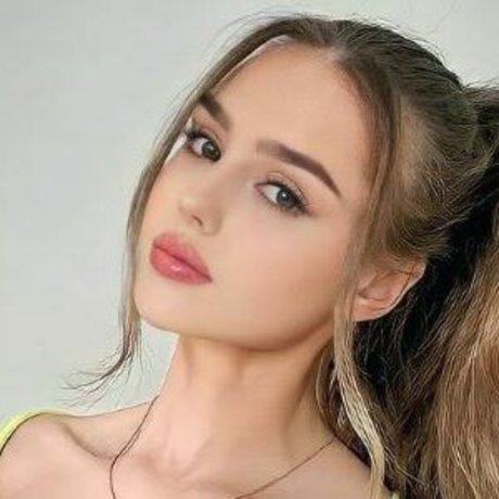 Bun Maska Chokri porno schöne fotos