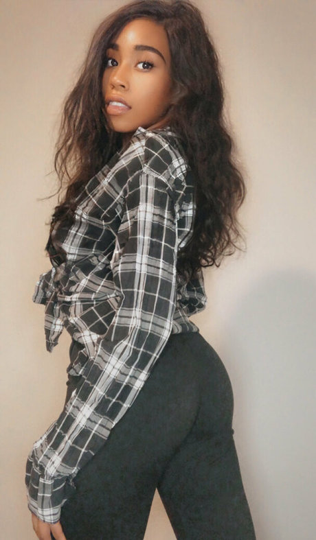 aprilraeee hd heiße bilder