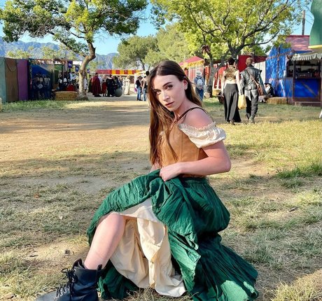 Ayytrae schöne hübsche galerien