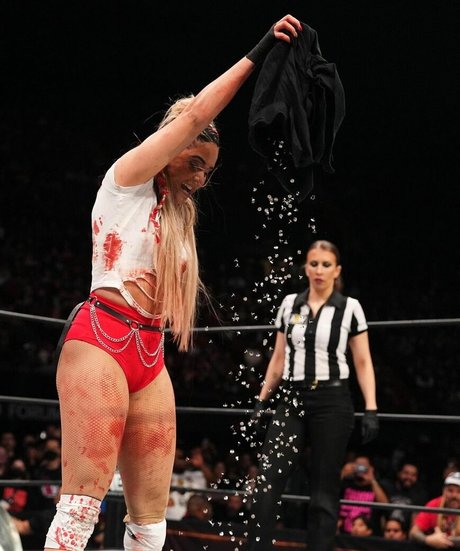 Tay Conti hd heiße bilder