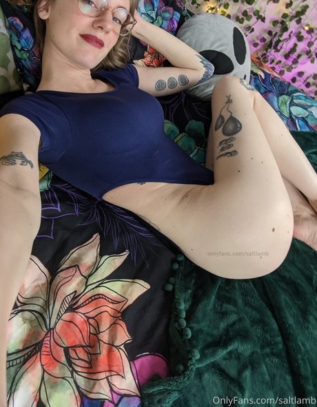 asiatische teenager-onlyfans hübsche nackte foto