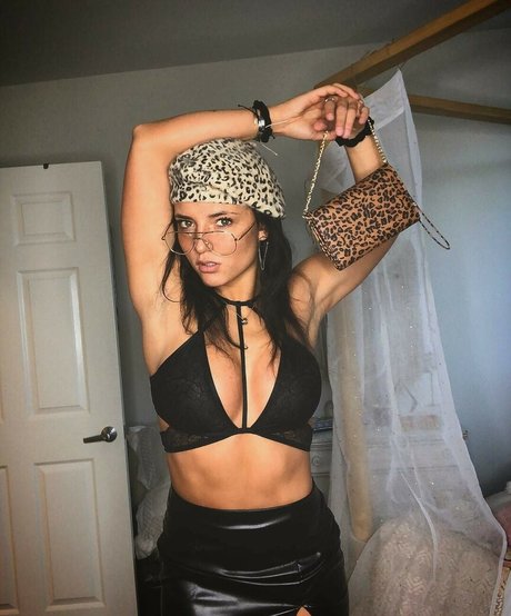 Jade Chynoweth perfekte freie bild