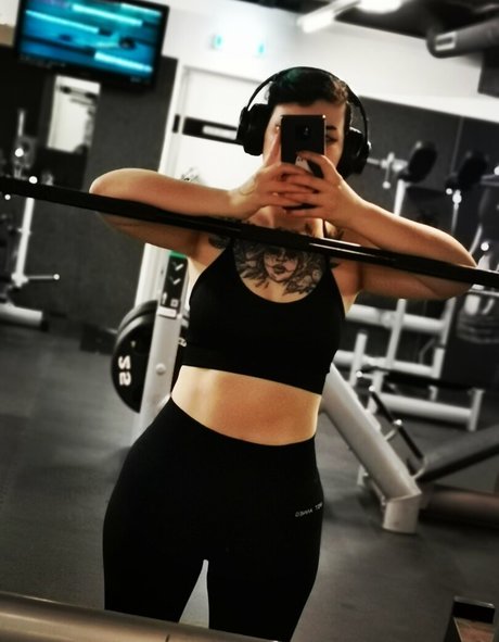 heiße ebenholz-onlyfans nackt bild