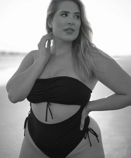 Sophie Turner schöne pornostar bilder