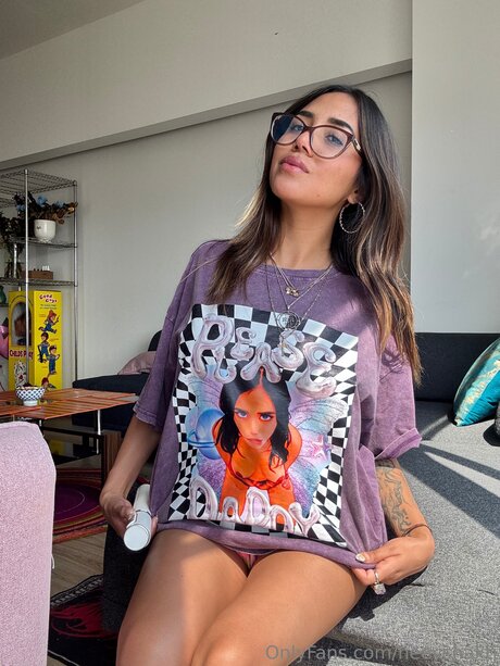 Heeyshakti pornostar nackt bild