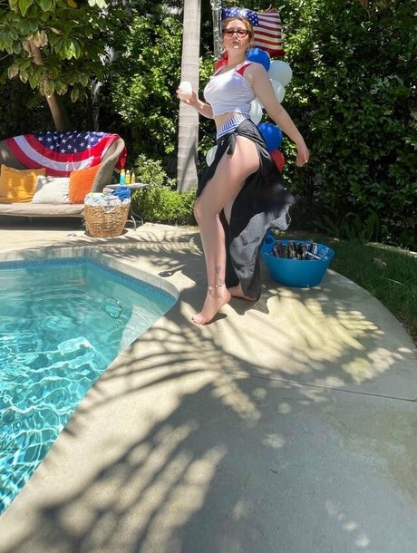 Emma Kenney pornostar hd archiv