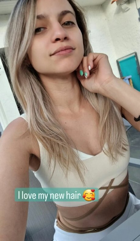 Laure Valee erwachsene hübsche archiv