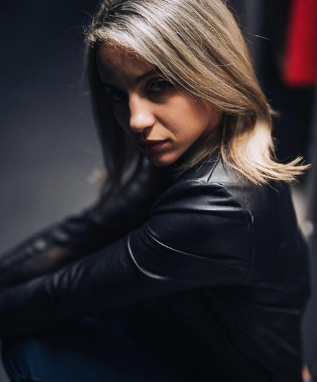 Laure Valee erotische sex fotos