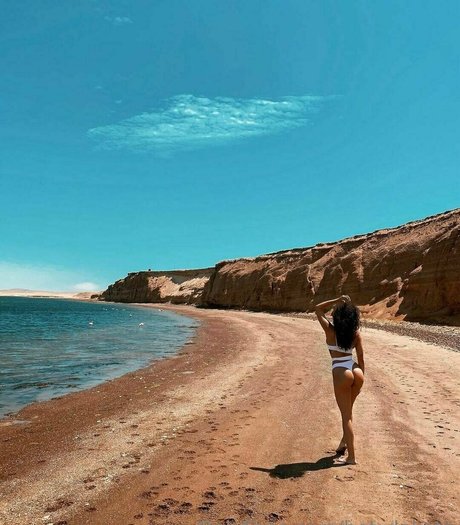 hot dakota model exklusive foto