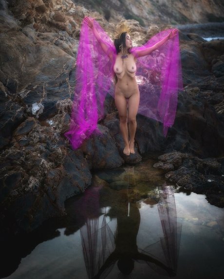 Lila From Naked Bakers exklusive nackten bild