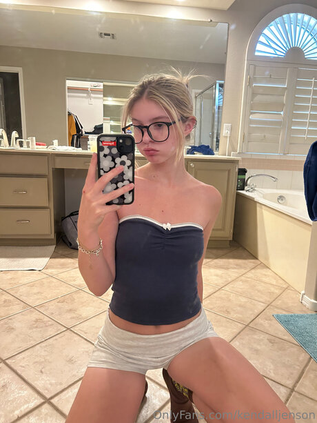 milf brille onlyfans top pornographische bilder