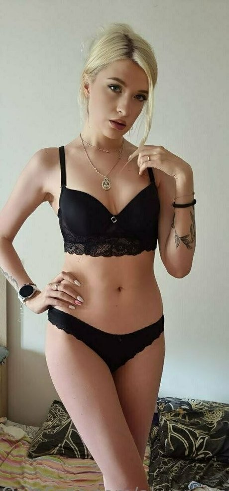 aliyarowefree nackt sex fotos