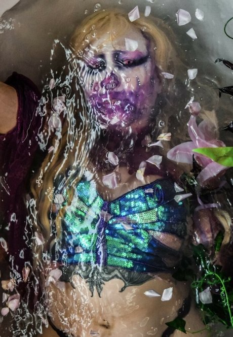 blonde college-onlyfans exklusive pornografische fotos