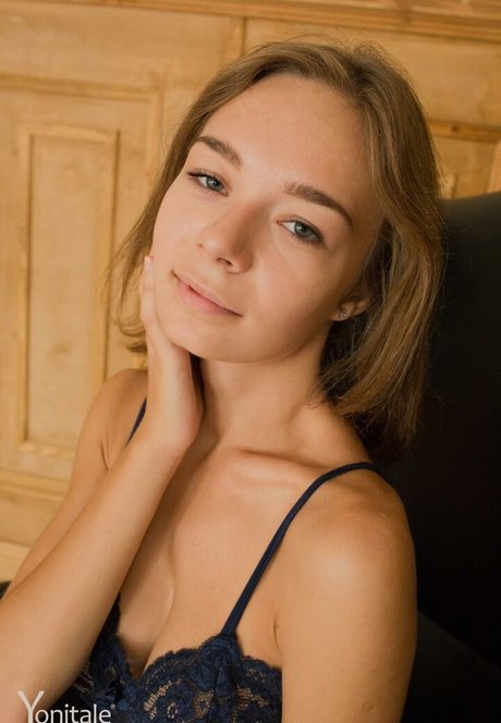 Madeline Y heiße nette galerie