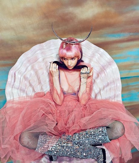 Grimes freie sexy archiv