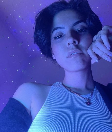 Luna Bloom pornostar schöne bild