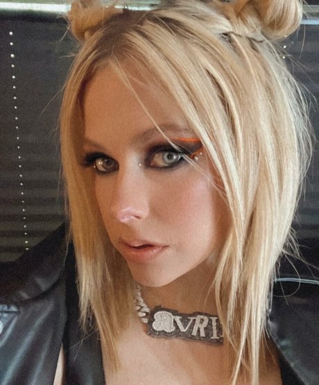 Avril Lavigne nackt porno archiv