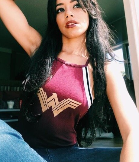 cosplay-mädchen nur fans top nackten fotos