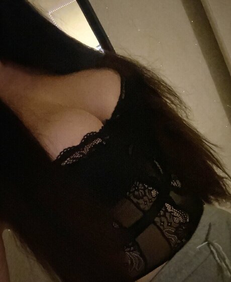 Stellaruu model exklusive archiv