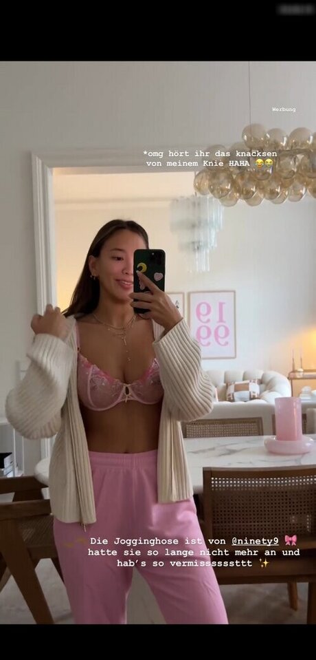 Adorable Caro kostenlose akt bild