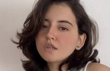 brünette zierlich nur fans sexy erwachsene galerien