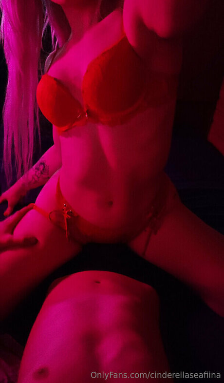 Cinderellaseafiina hübsche beste bilder