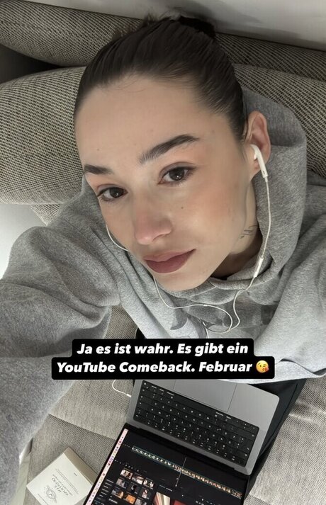 Janaxnell model freie bilder