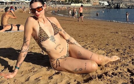 Janaxnell nackt pornostar bilder