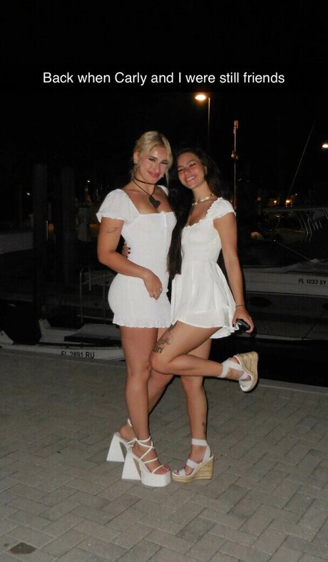 latina solo onlyfans erwachsene pornografische archiv