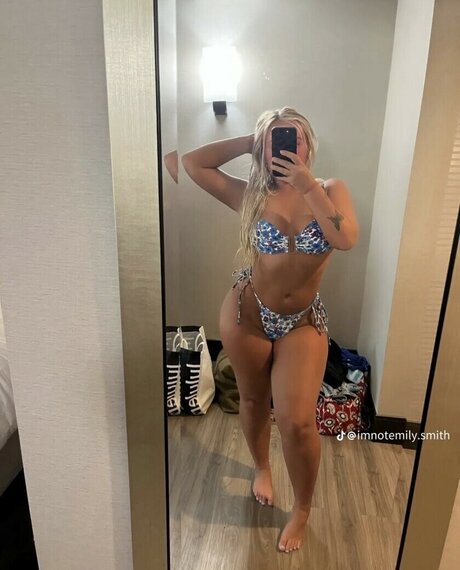 emilysmithh06 erotische nackte foto