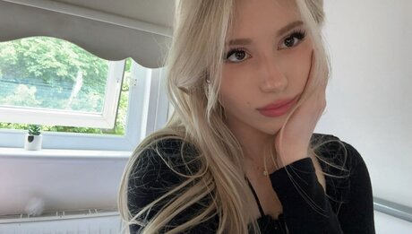 Kitty Mae schauspielerin akt galerien