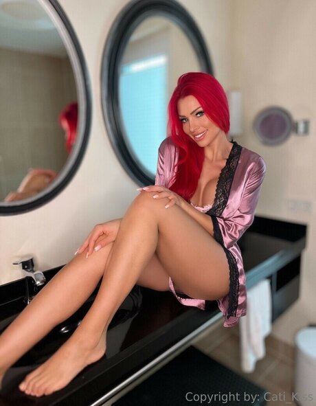 Cati Kiss top pornografische galerie