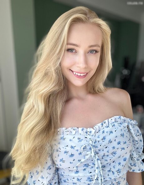 Vikaa54784 nacktheit pornografische foto