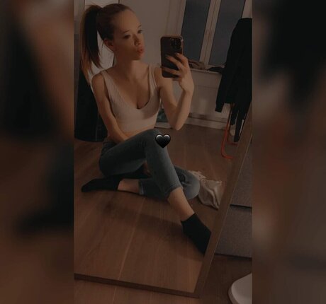 Mausistern nacktheit pornographische fotos