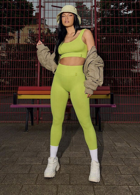 Ivana Santacruz perfekte akt galerien