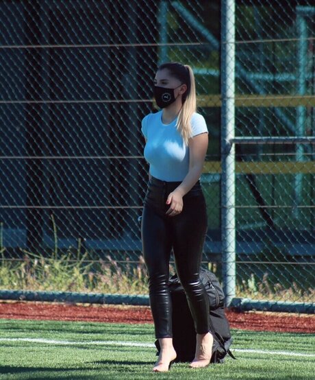 Elif Karaarslan erotische nackten bilder