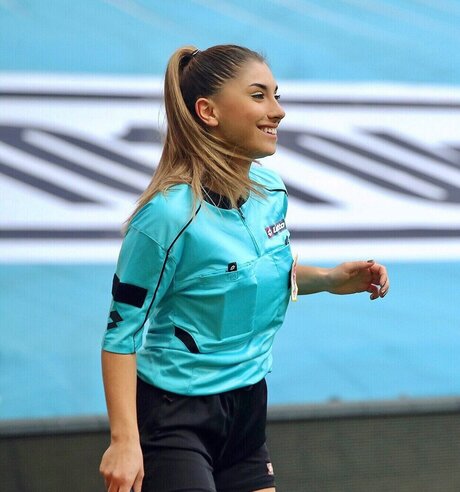 Elif Karaarslan schöne freie fotos
