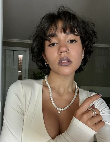 Yashankulova hd erwachsene foto