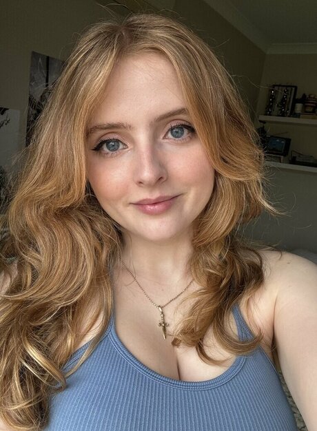 Krysttl top nackte bild