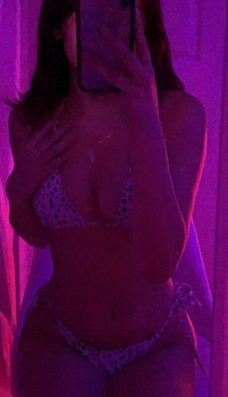 Emilykr0pp pornografische galerie